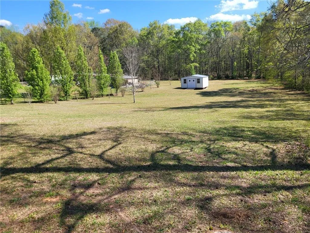 1075 County Rd 502, Valley, AL 36854