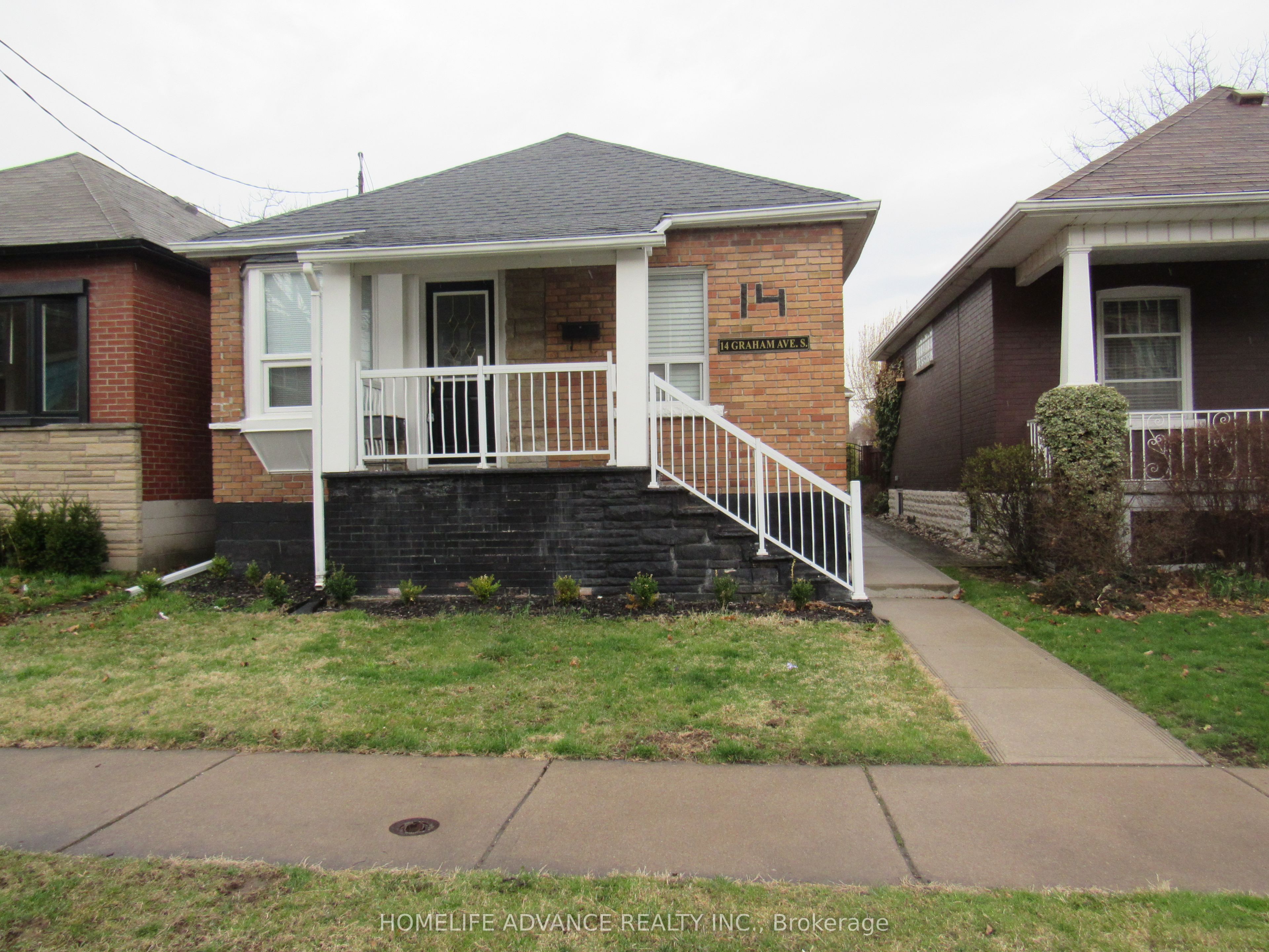 14 Graham Avenue S, Hamilton, ON, L8K 2L8