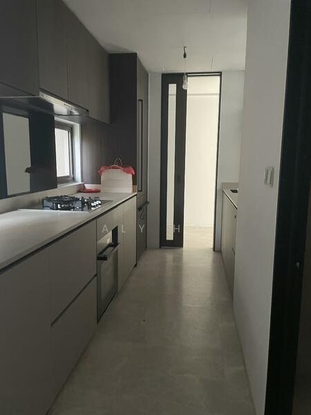 21 Ang Mo Kio Rise photo 3