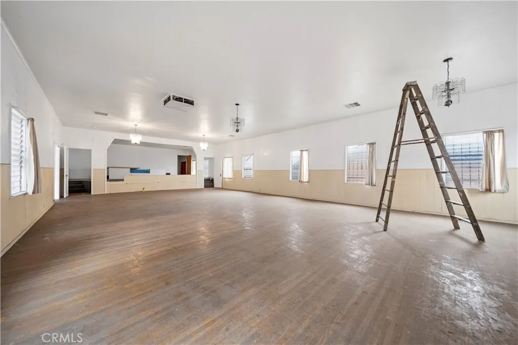 Additional image 47 of 1101 W Florence Avenue, Los Angeles, CA 90044