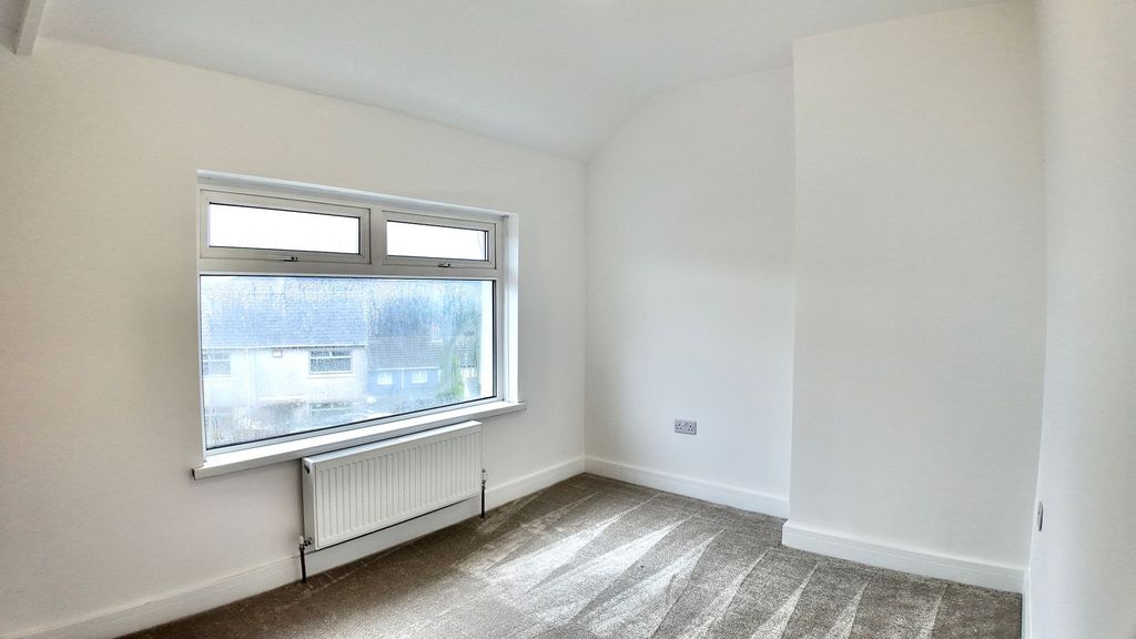 Additional image 15 of 3 bed semi-detached house to rentAlbertina Road, Newbridge NP11