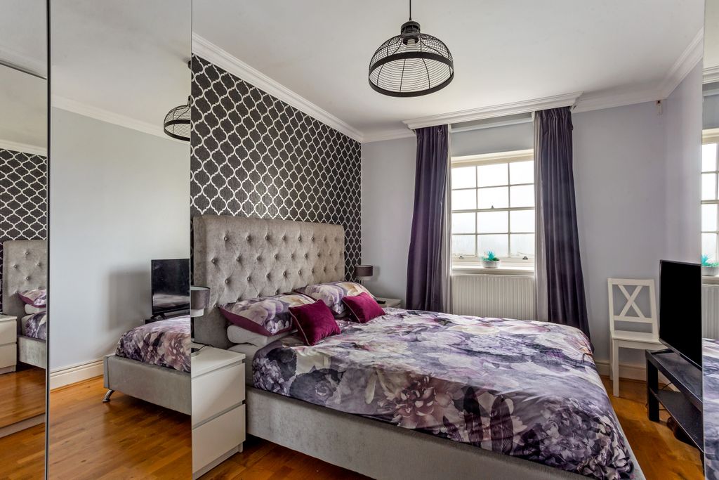 Additional image 4 of 2 bed flat for saleBath Road, Bristol BS4