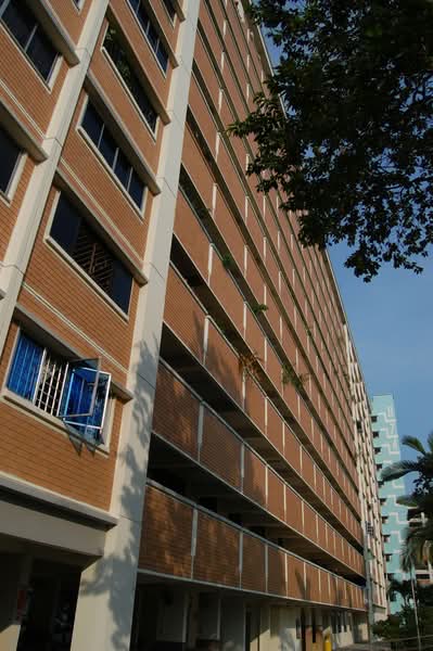 874 Tampines Street 84 photo 4