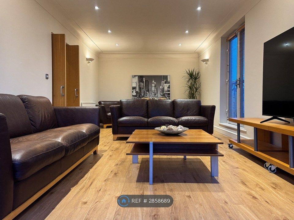Additional image 2 of 2 bed flat to rentMossley Hill Drive, Liverpool L17