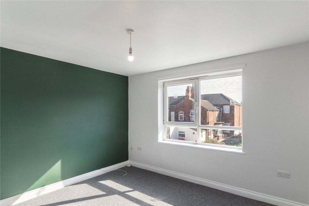 Additional image 3 of 2 bed terraced house to rentWillingham Street, Grimsby DN32