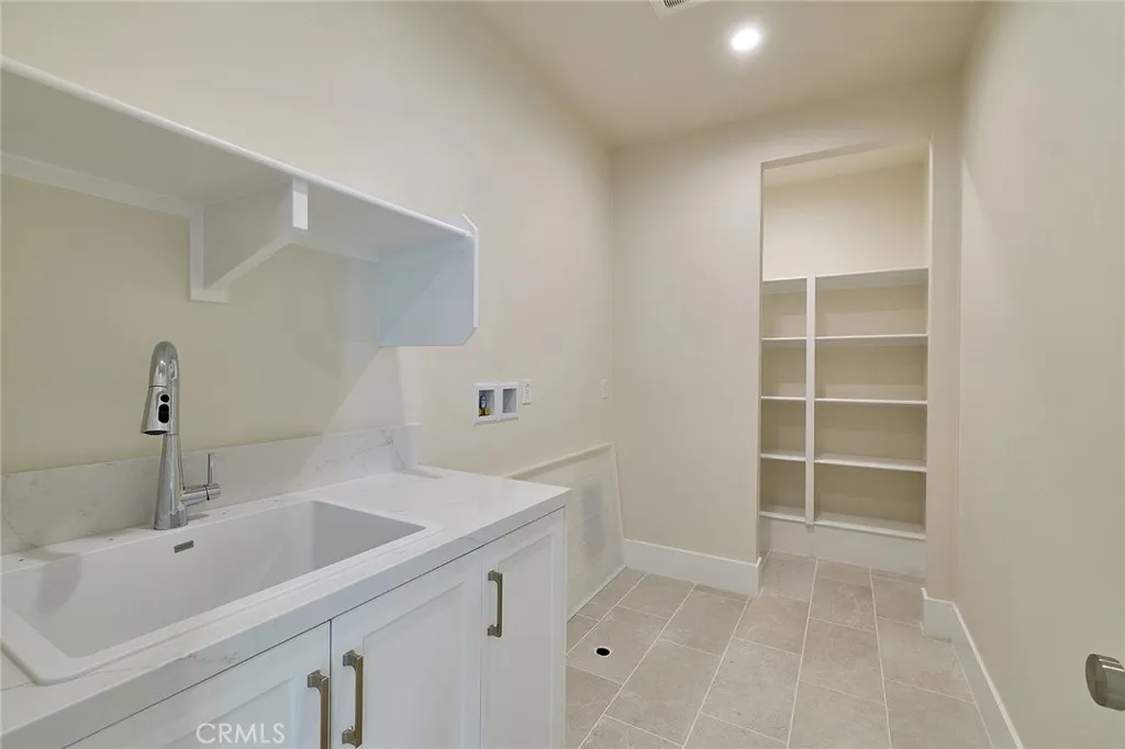 Additional image 49 of 103 Oakstone, Irvine, CA 92618