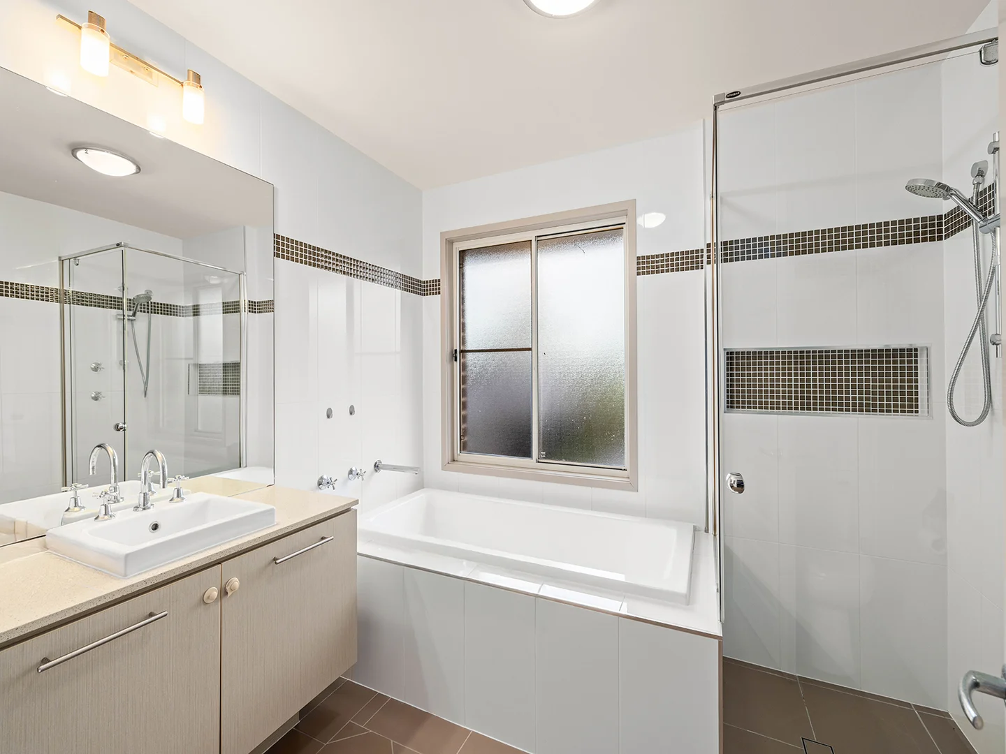 Additional image 14 of 10 Saint Ives Court, Redland Bay QLD 4165