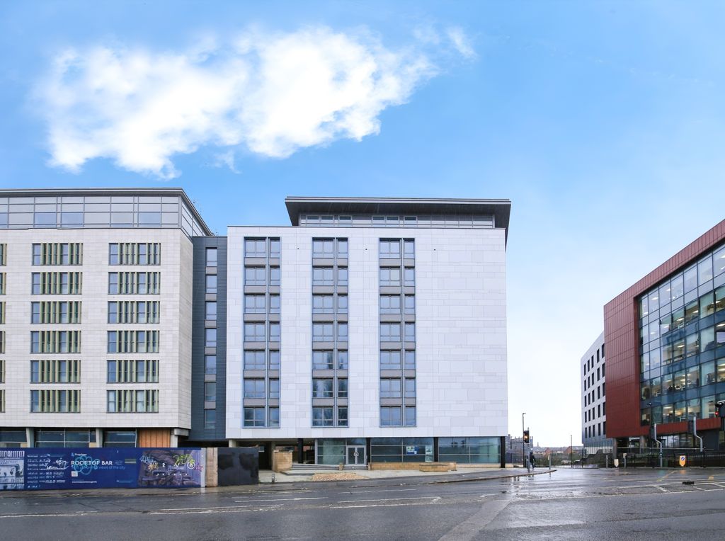 2 bed penthouse to rentEast Station Road, Fletton Quays, Peterborough PE2
