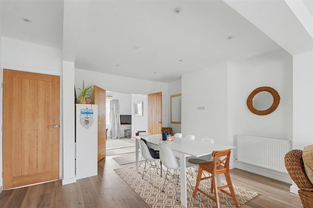 Additional image 3 of 3 bed end terrace house for saleMarlborough Road, Beeston, Nottingham NG9