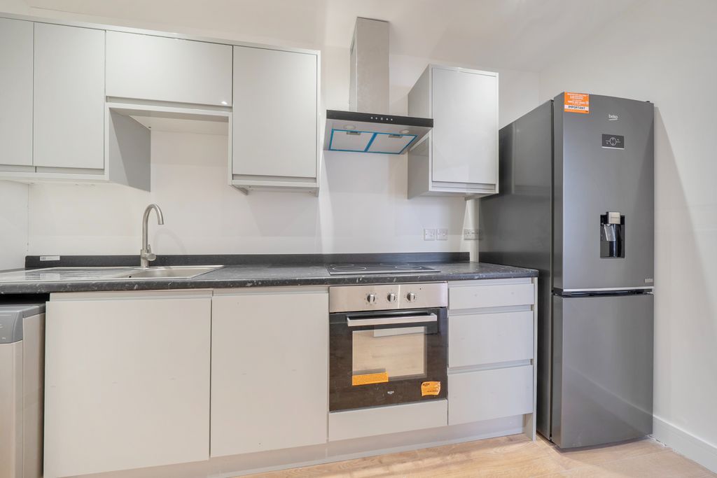 Additional image 10 of 1 bed flat to rentHigh Street, Maidenhead SL6