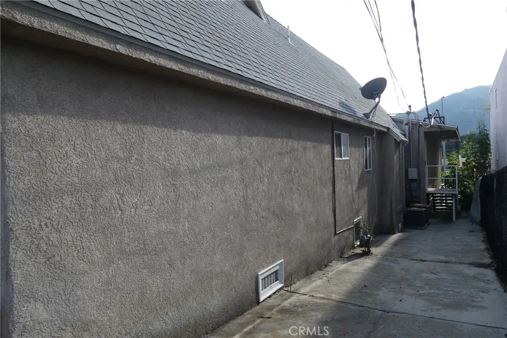 Additional image 60 of 2657 Honolulu Ave, Montrose, CA 91020