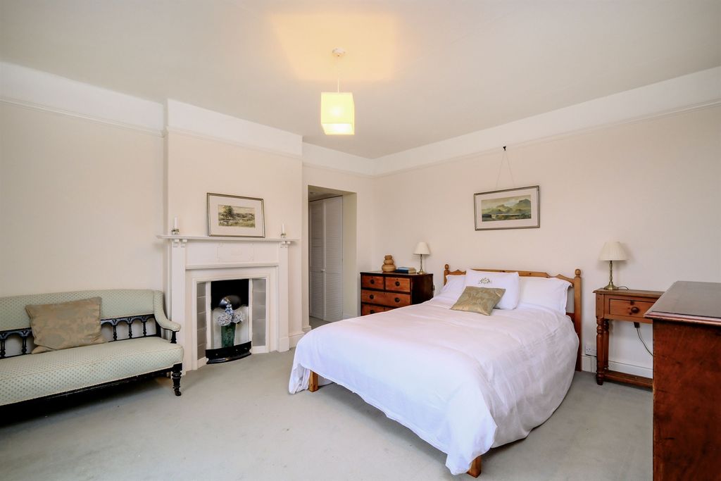 Additional image 9 of 4 bed detached house for saleSt. Johns Hill, Shaftesbury SP7