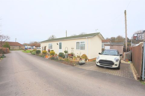 Moorhouse Park, Moorhouse Lane, Hallen, Bristol BS10
