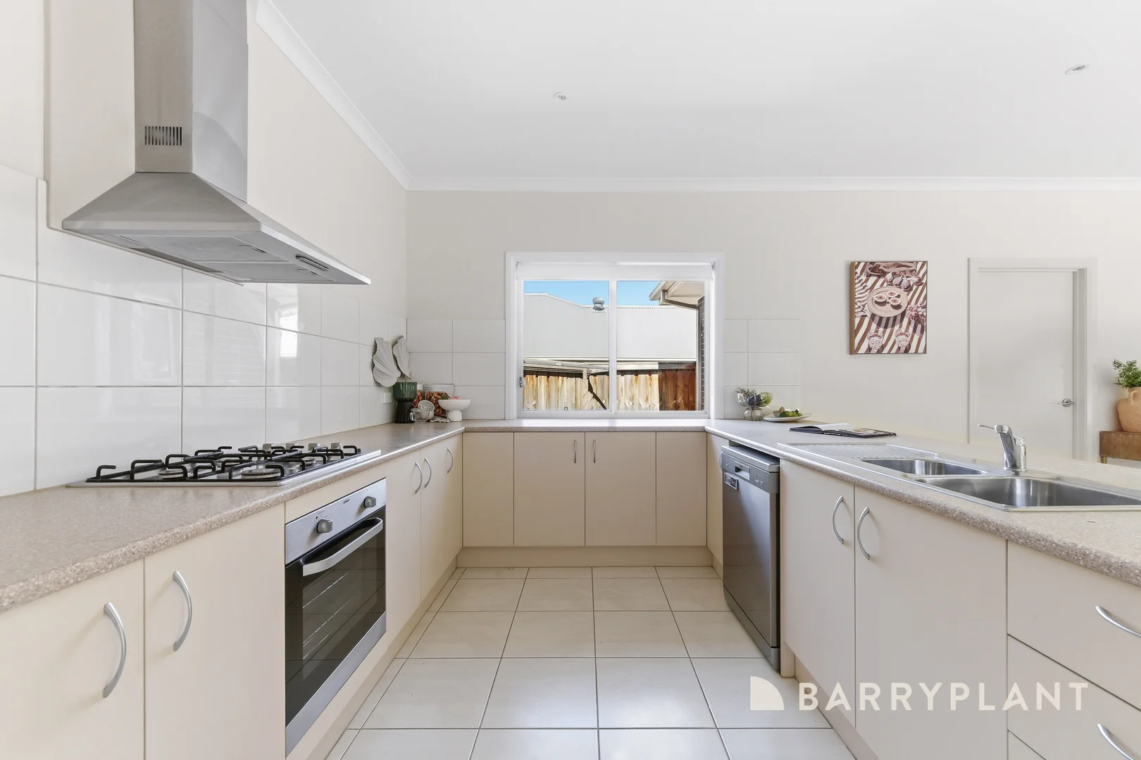 Additional image 5 of 1/27 Kirrawee Avenue, Wantirna South VIC 3152