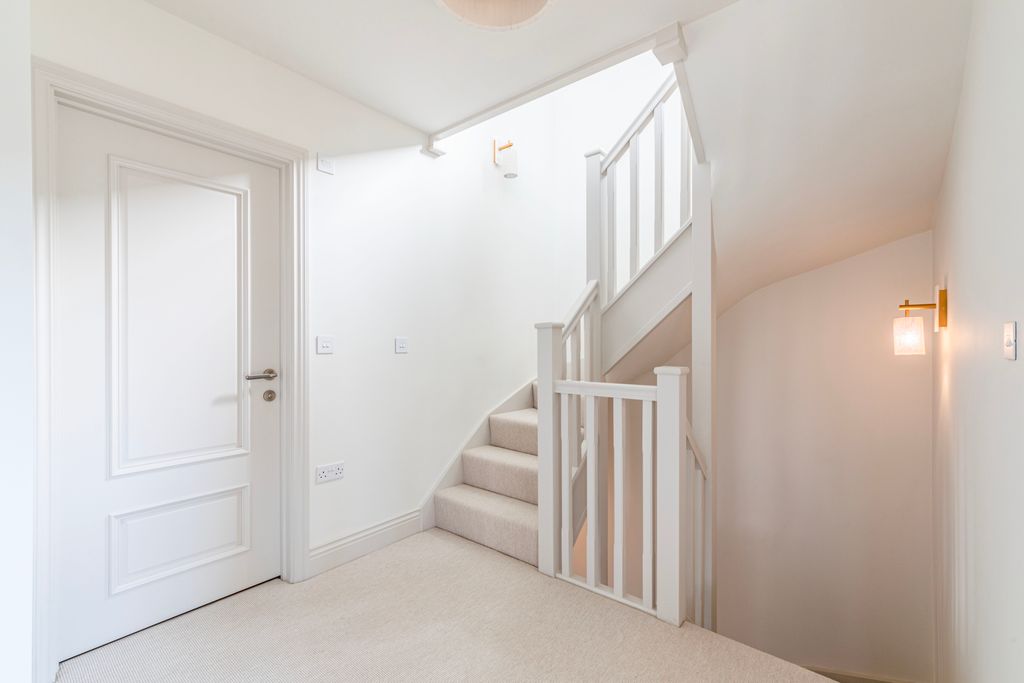 Additional image 14 of 4 bed semi-detached house for saleGreen Lane, Hersham Village, Surrey KT12
