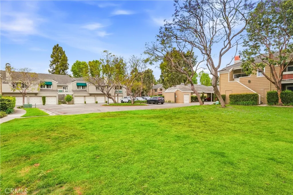 Additional image 38 of 19401 Sunray Lane Unit 204, Huntington Beach, CA 92648