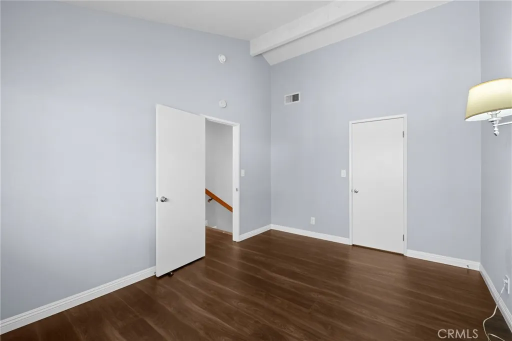 Additional image 76 of 10831 Roycroft St Unit 9, Sun Valley, CA 91352