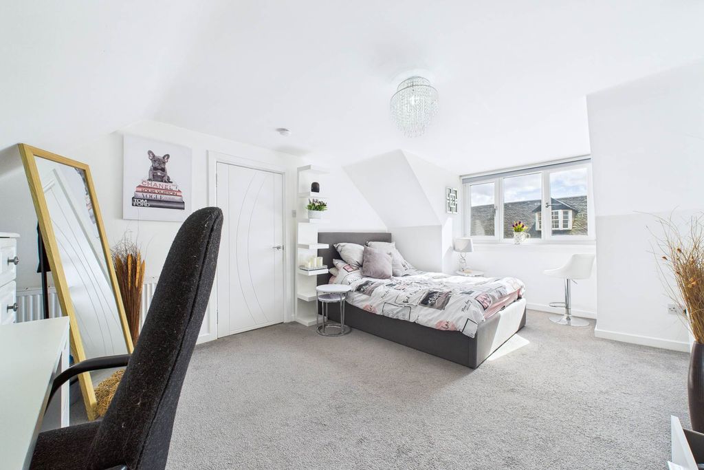 Additional image 18 of 3 bed flat for saleBloomgate, Lanark ML11