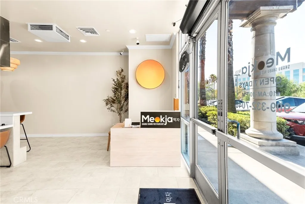 Additional image 14 of 1078 E Hospitality Lane Unit D, San Bernardino, CA 92408