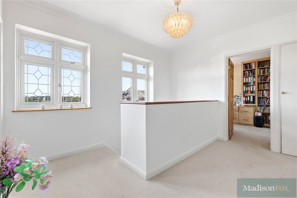 Additional image 13 of 5 bed detached house for saleParkland Close, Chigwell, Essex IG7