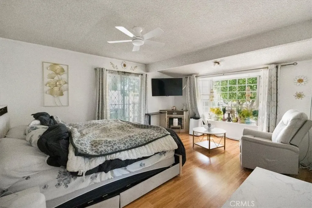Additional image 41 of 22111 Covello St, Canoga Park, CA 91303