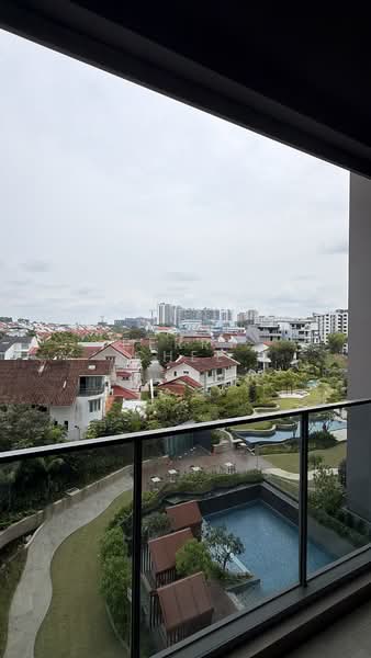 21 Ang Mo Kio Rise photo 2