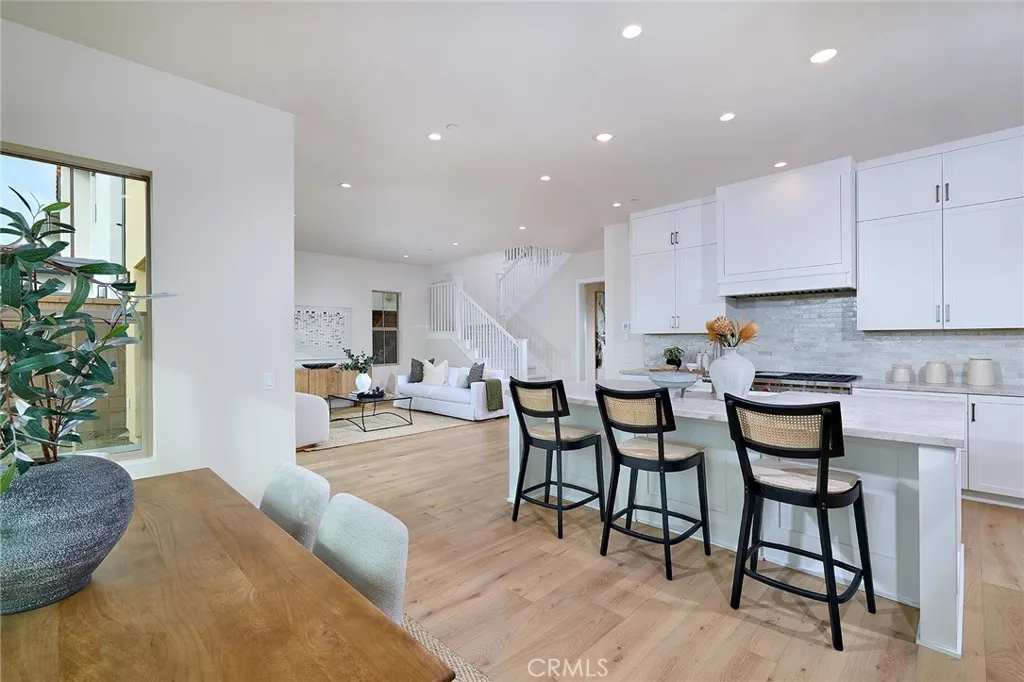 Additional image 86 of 103 Oakstone, Irvine, CA 92618