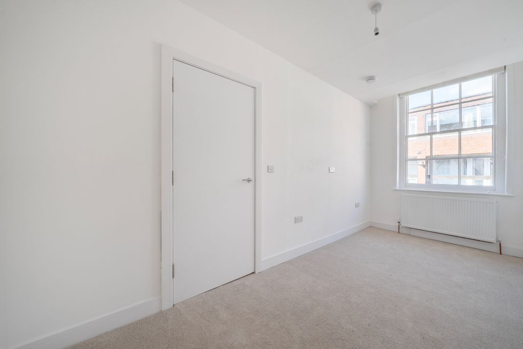 Additional image 6 of 1 bed flat to rentHigh Street, Maidenhead SL6