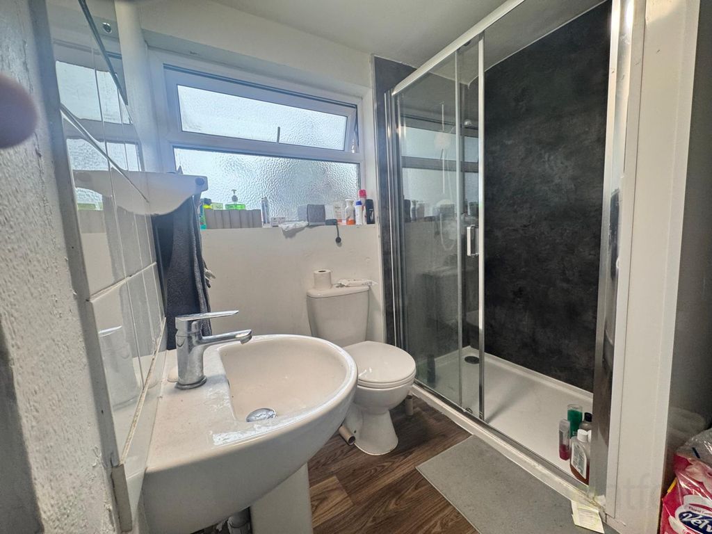 Additional image 6 of 5 bed terraced house to rentHanover Terrace, Brighton BN2