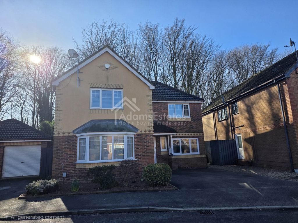 4 bed detached house for saleOld Mill View, Dewsbury WF12