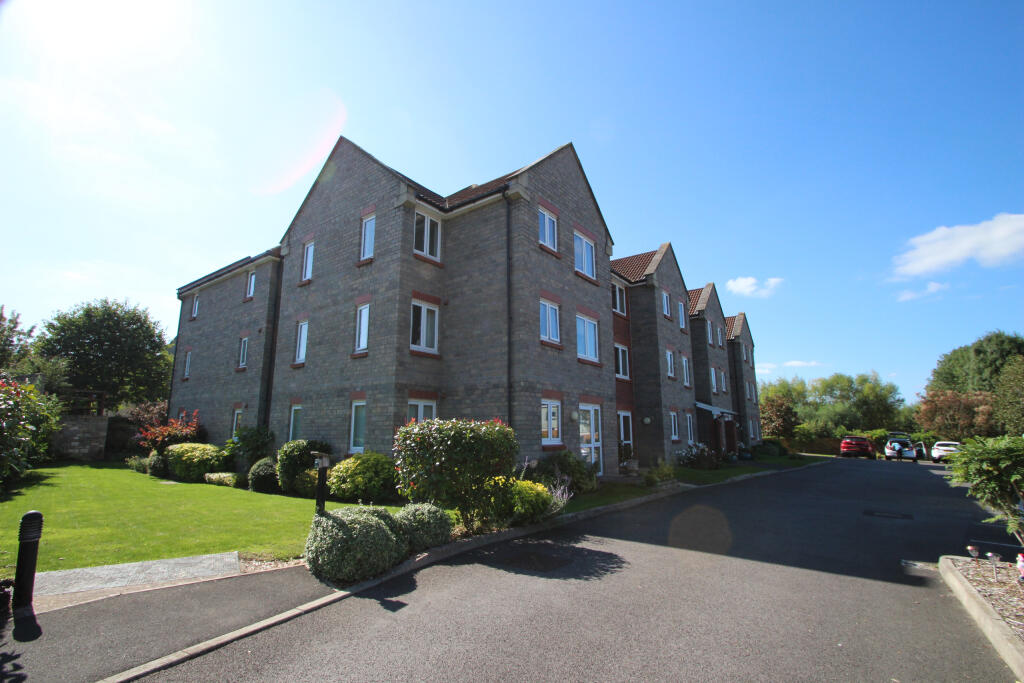 Bluestone Court, Street