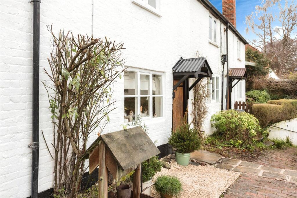 Priory Cottages, Bratton