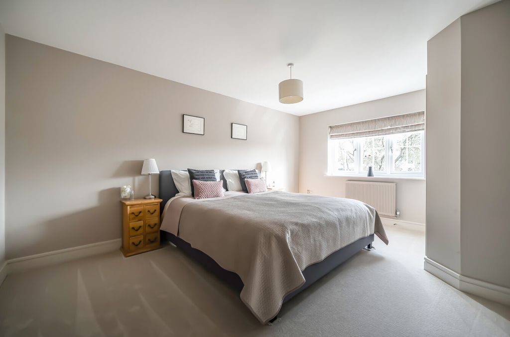 Additional image 31 of 4 bed detached house for saleElen Place, Bracknell, Berkshire RG42