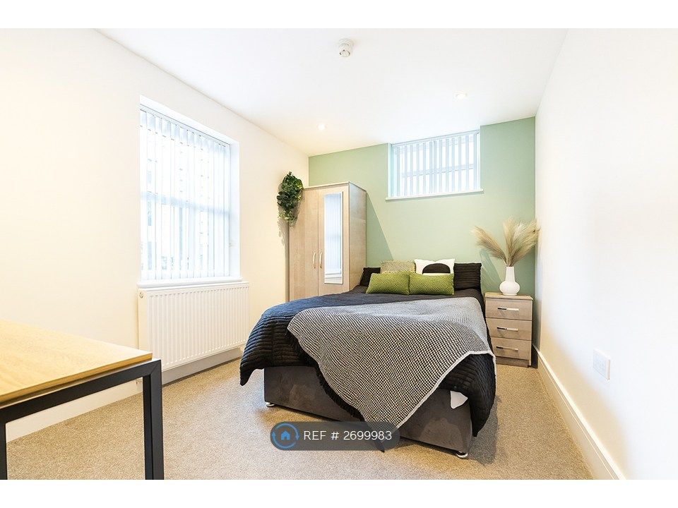 Additional image 14 of 8 bed terraced house to rentClare Street, Bridgwater TA6