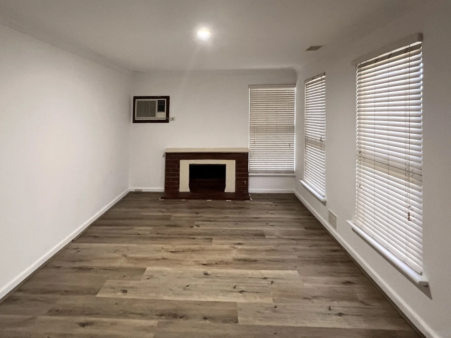 Additional image 2 of 42 Lantana Way, Camillo WA 6111