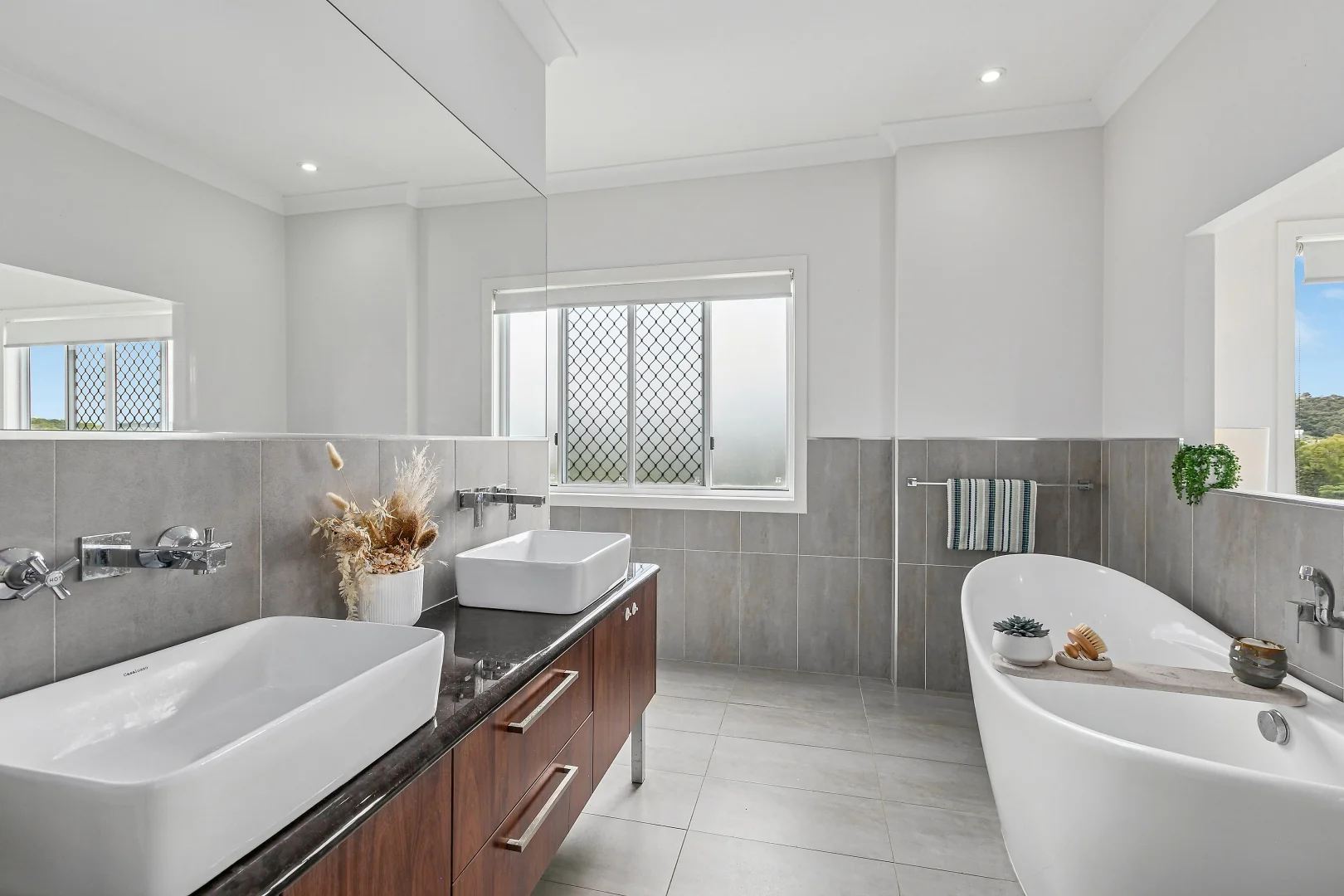 Additional image 2 of 21 Waterview Drive, Lammermoor QLD 4703