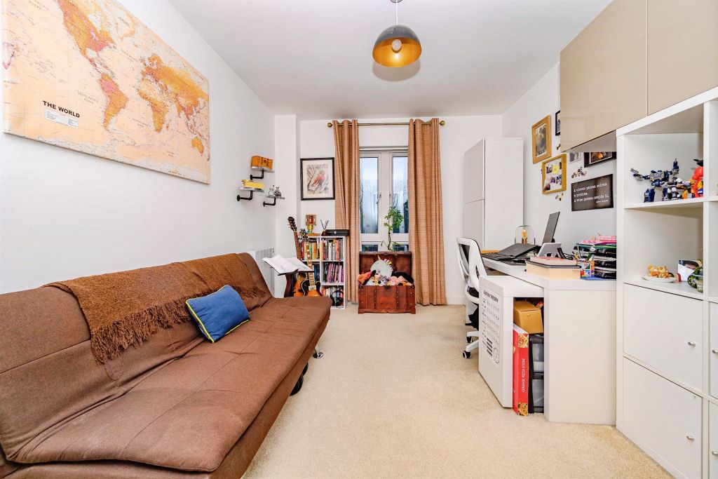 Additional image 8 of 2 bed flat for saleFrogmore Road, Hemel Hempstead HP3