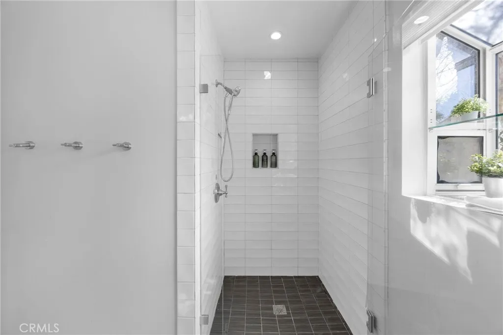 Additional image 75 of 134 Bennett Ave, Long Beach, CA 90803