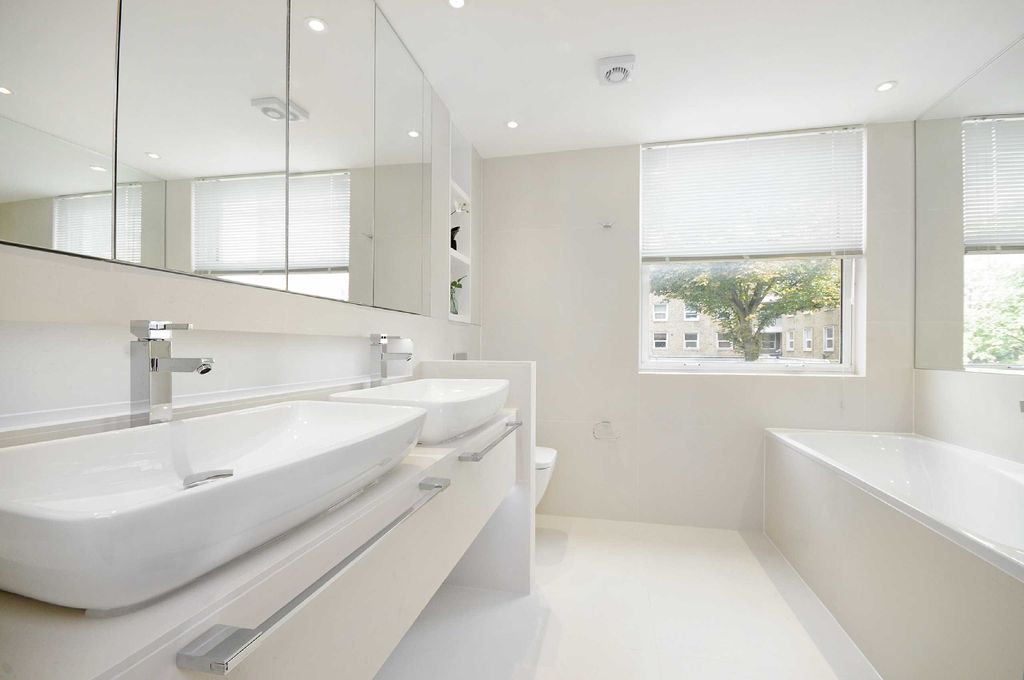 Additional image 13 of 4 bed detached house to rentCourt Close, St John's Wood Park, St John's Wood, London NW8