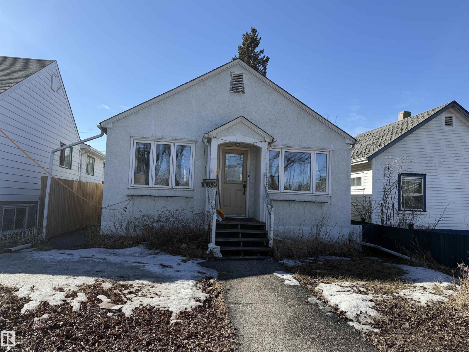 10839 73 AV NW
