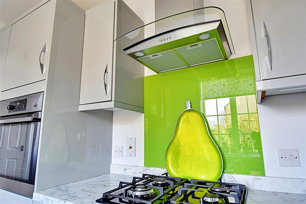 Additional image 19 of 2 bed end terrace house for saleDunkirks Mews, Hertford SG13