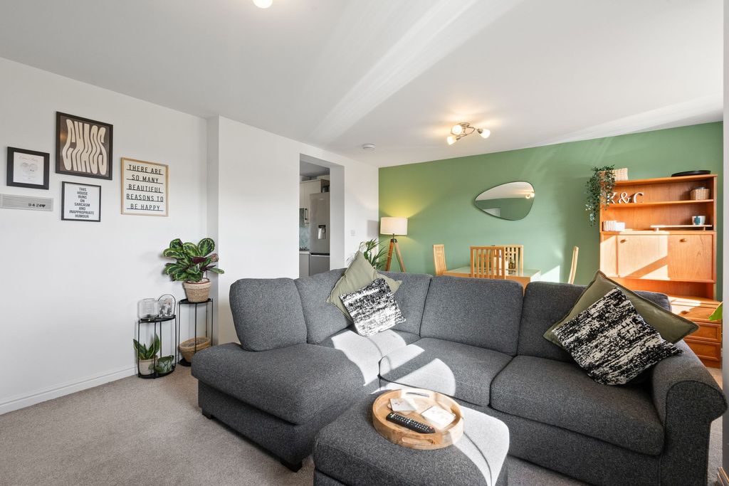 Additional image 6 of 2 bed flat for saleRussell Road, Bathgate EH48