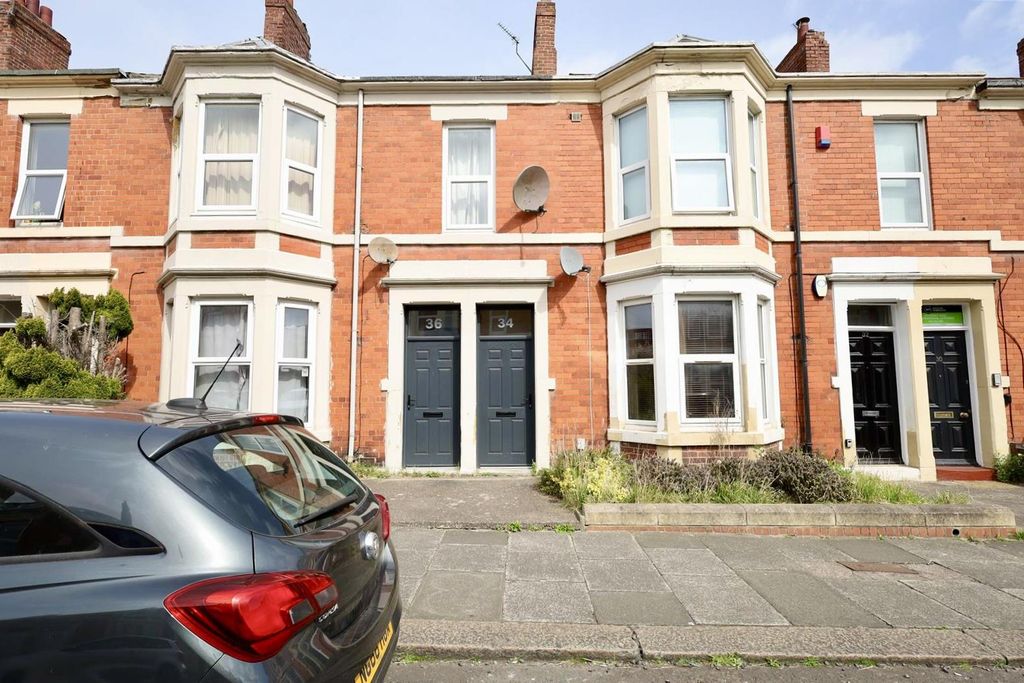 2 bed flat to rentConiston Avenue, Jesmond, Newcastle Upon Tyne NE2