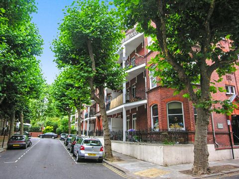 Lissenden Gardens, Parliament Hill, London NW5, New home