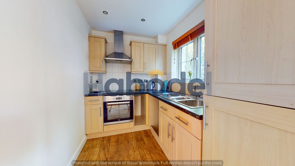 Additional image 2 of 2 bed flat to rentBromley Close, East Road, Temple Fields, Harlow CM20