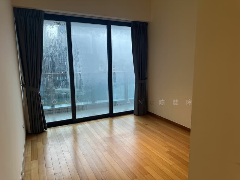 18 Marina Boulevard photo 4