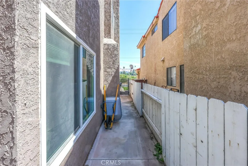 10696 Opal Ave, Redlands, CA 92374