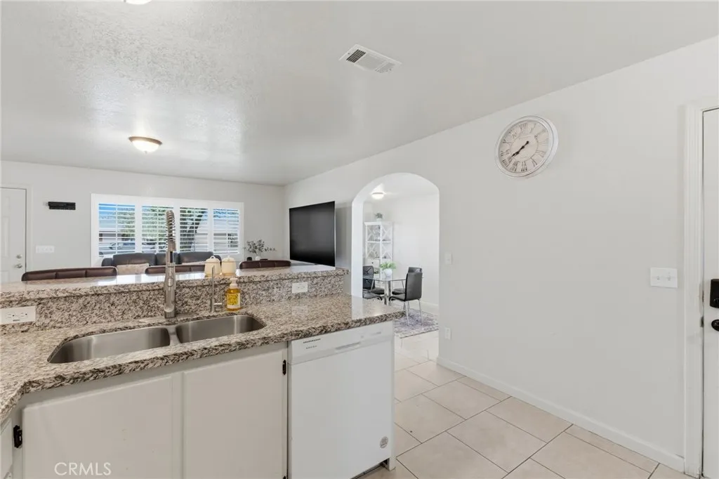 Additional image 15 of 12419 Pawnee Rd, Apple Valley, CA 92308