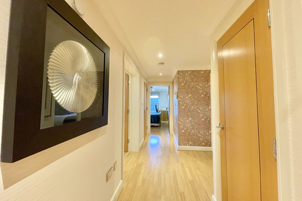 Additional image 5 of 2 bed flat for saleKnyveton Road, Bournemouth BH1