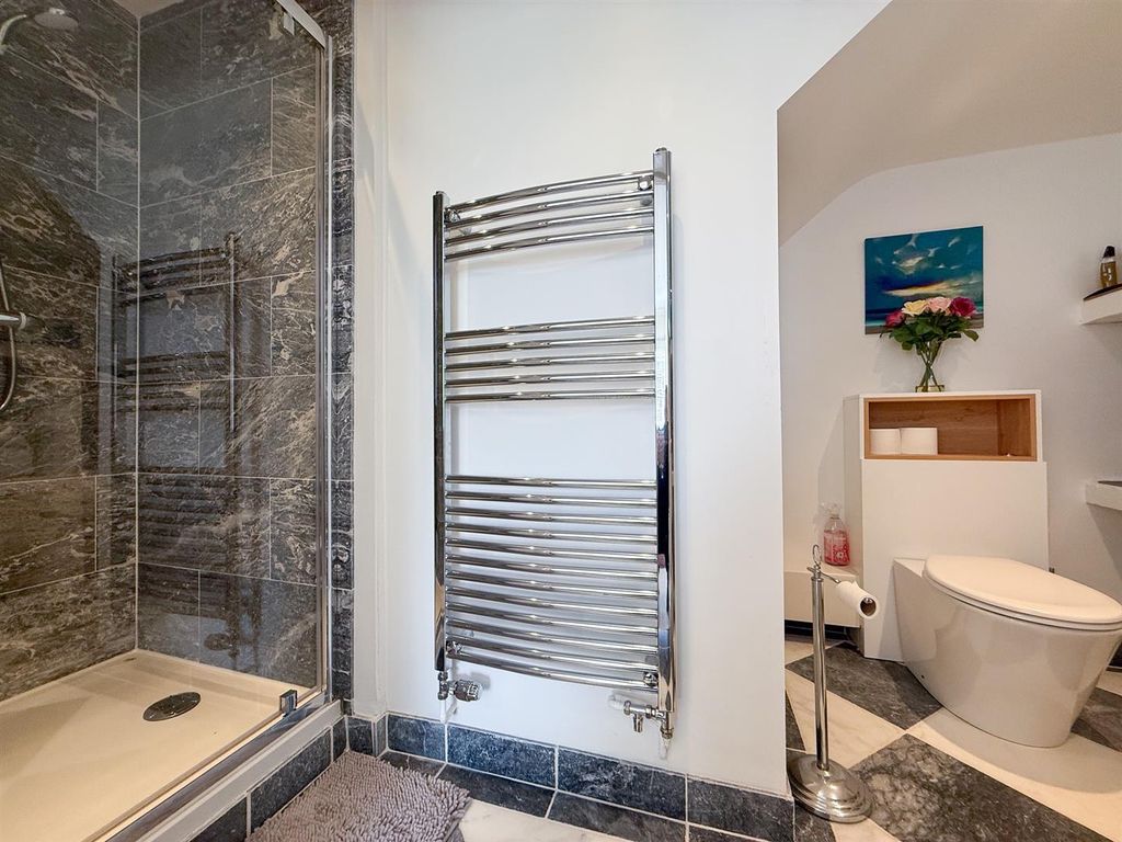 Additional image 7 of 2 bed flat to rentBath Road, Cheltenham GL53